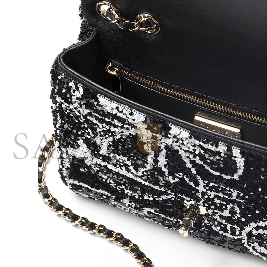 CHANEL FLAP BAG SEQUINS & GOLD-TONE METAL BLACK & WHITE AS4561 (21*14*8cm)